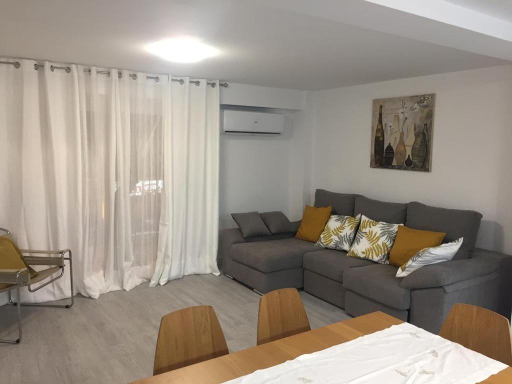 New Stylish Beach Front Apartment 쿠엘라 외부 사진